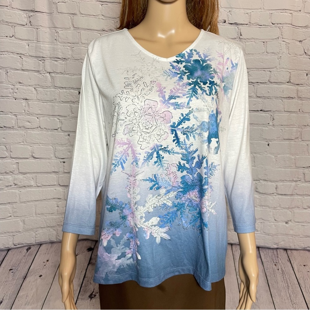 Chico's Weekends Frozen Winter Soft V-Neck Top Size 2 US L - Picture 3 of 9